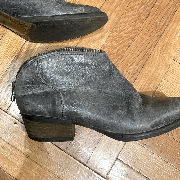 Very Volatile Distressed Western Bootie with Zipper Ankle - Picture 6 of 11